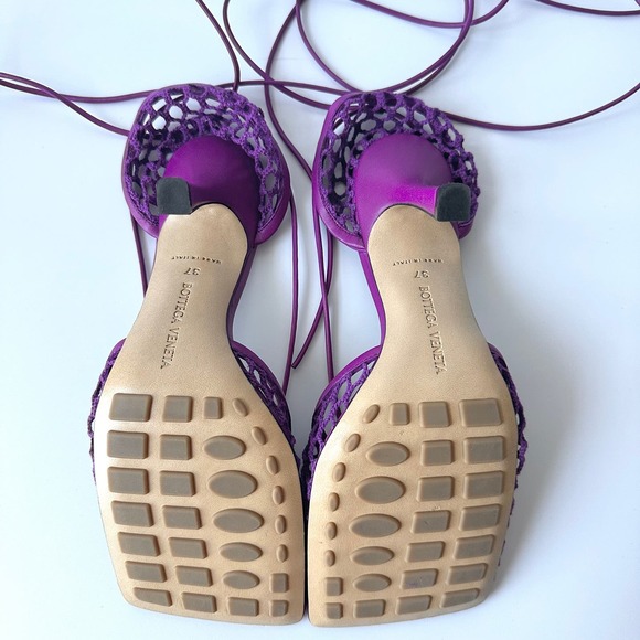 Bottega Veneta Square Toe Stretch Heel - Picture 7 of 7